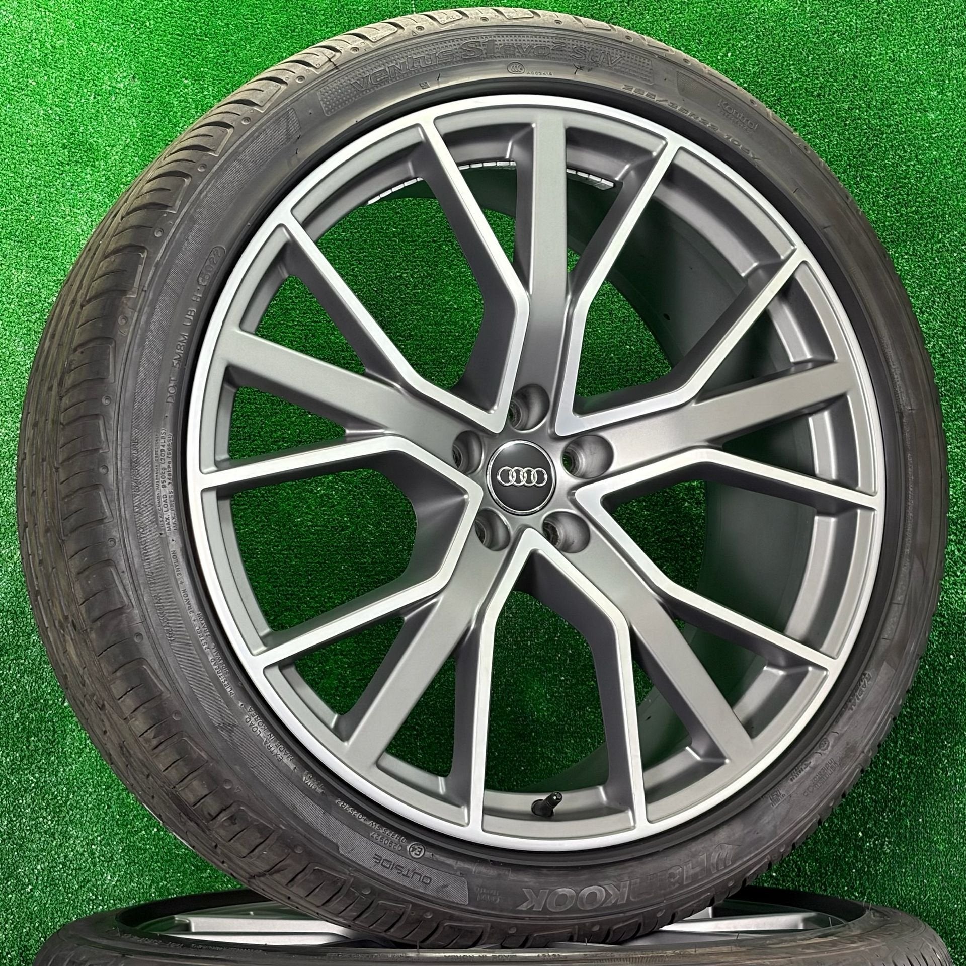 Originele 22 inch Audi S-line velgen met banden Q7 SQ7, Auto-onderdelen, Gebruikt, -, 285 mm, -