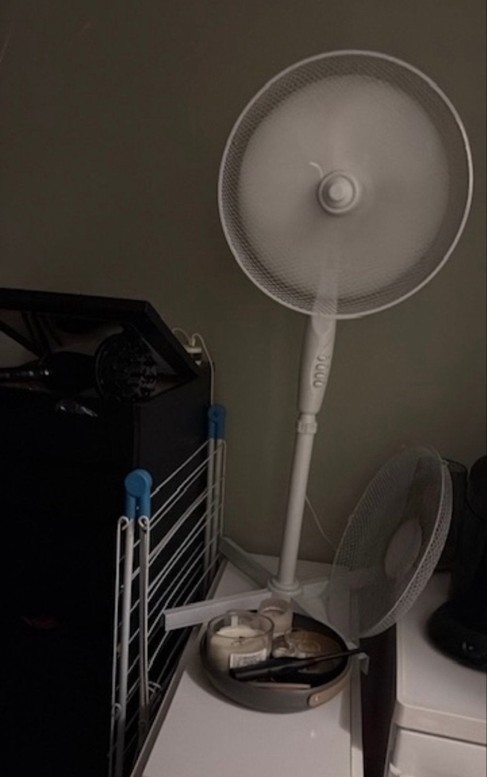 ventilator en wasrek gratis op te halen voor oud ijzer, Witgoed en Apparatuur, Ophalen, Niet werkend, Statiefventilator