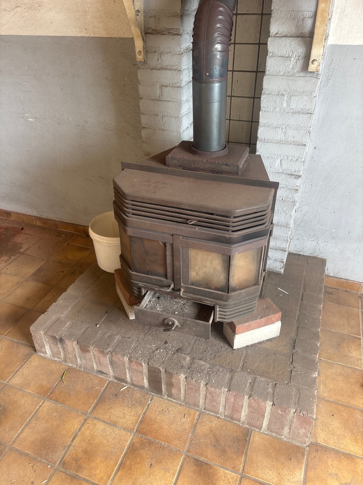 Robuuste Houtkachel - Perfect voor een warme winter, Ophalen, Gebruikt, Houtkachel, Vrijstaand