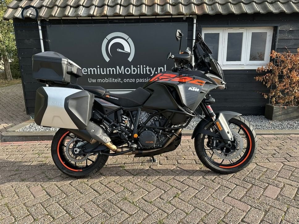 KTM 1290 SUPER ADVENTURE S (BJ 2018 / 51589 KM), 2 cilinders, KTM, Motorrijbewijs A, Bedrijf