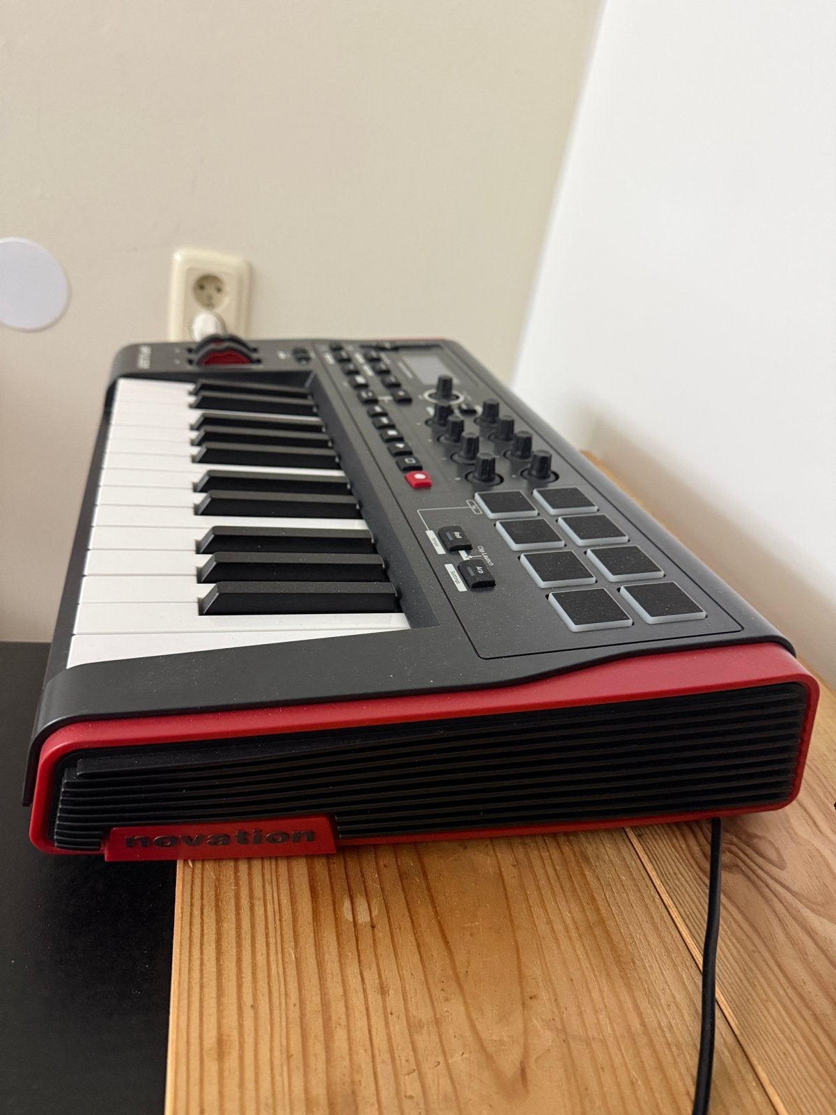 Novation Impulse 25 MIDI-keyboard - Zo goed als nieuw, Muziek en Instrumenten, Ophalen, Novation, Overige aantallen, Zo goed als nieuw