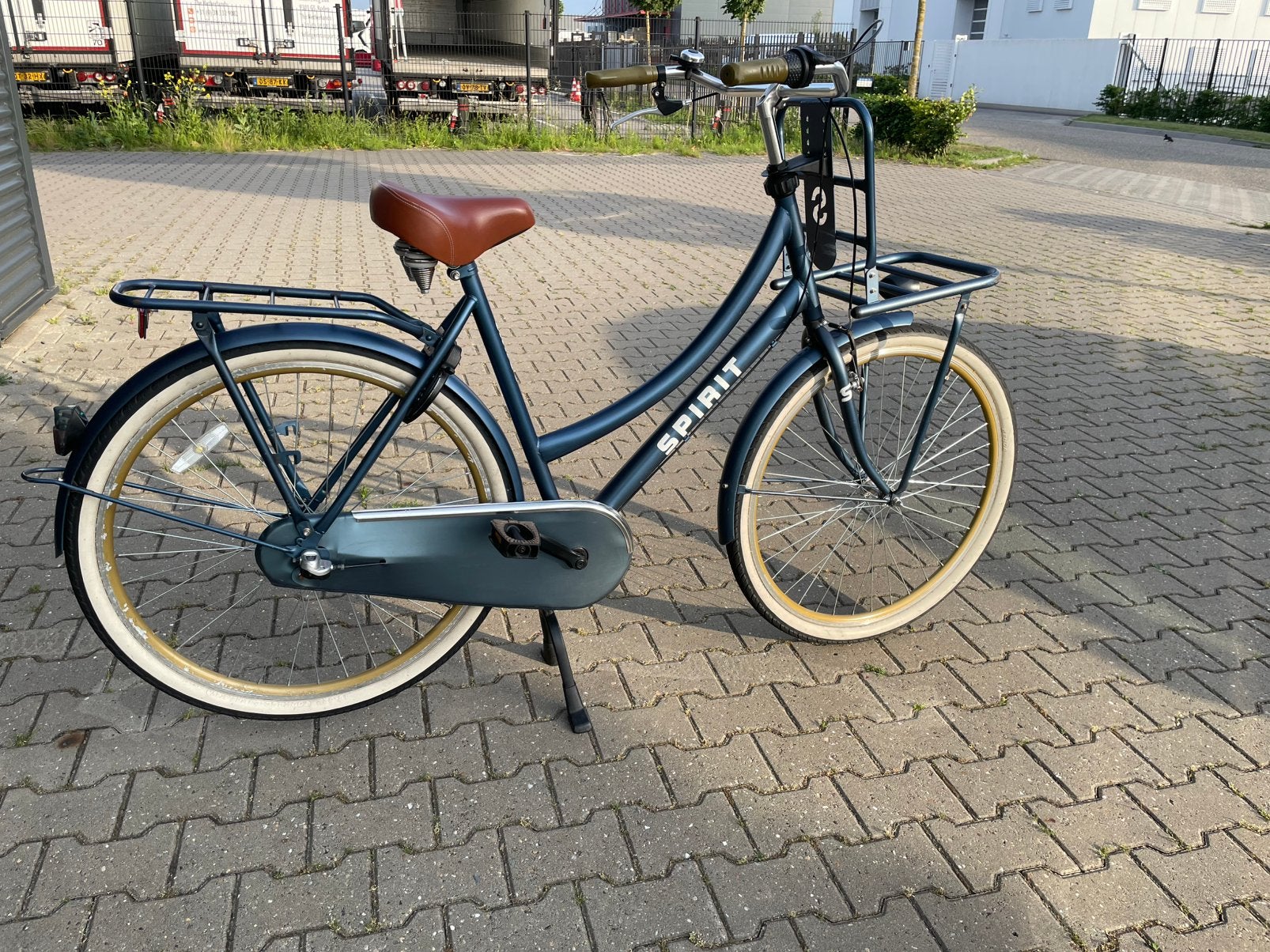 Te koop Spirit Cargo 28” omafiets 3 versnellingen, Ophalen, Zo goed als nieuw, Versnellingen