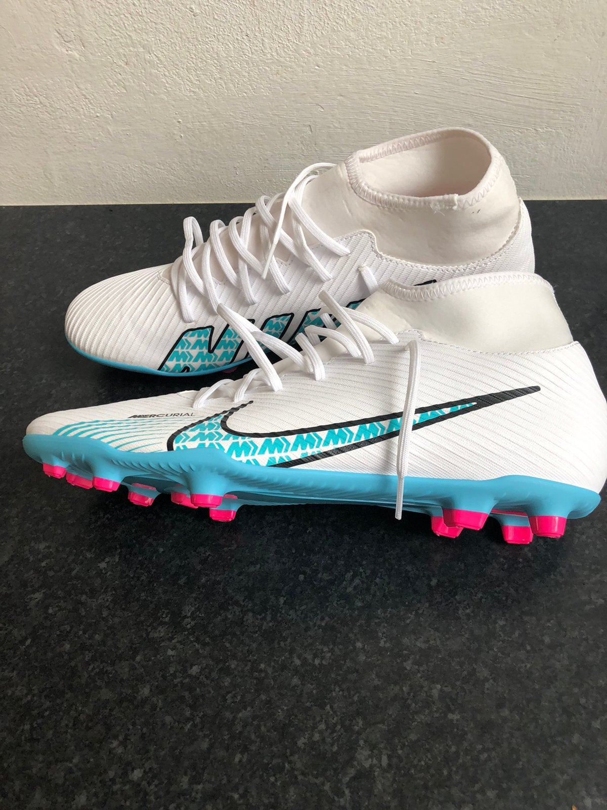 Nike voetbalschoenen maat 45.5, Maat XS of kleiner, Ophalen of Verzenden, Zo goed als nieuw, Schoenen