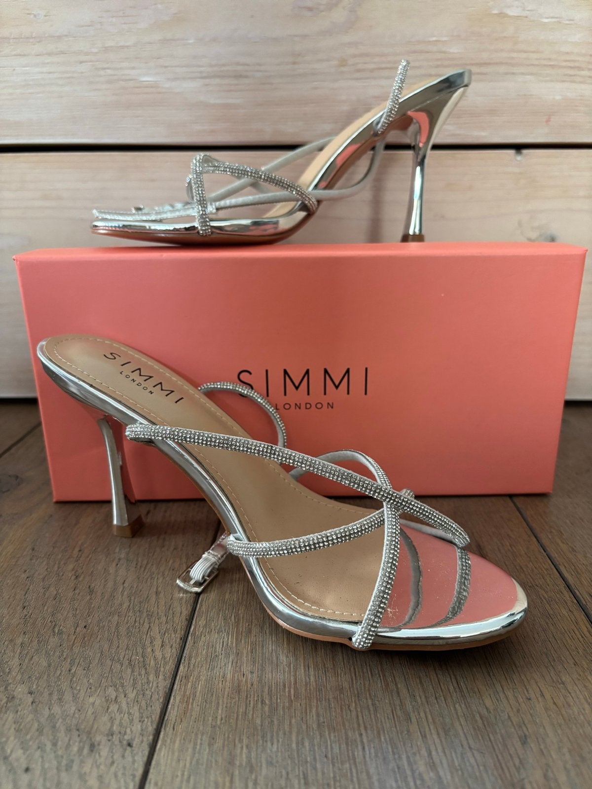 Simmi London Wide Fit Sandalen met Hak - Maat 39 Zilver, Ophalen of Verzenden, Zo goed als nieuw, Overige kleuren, Sandalen of Muiltjes