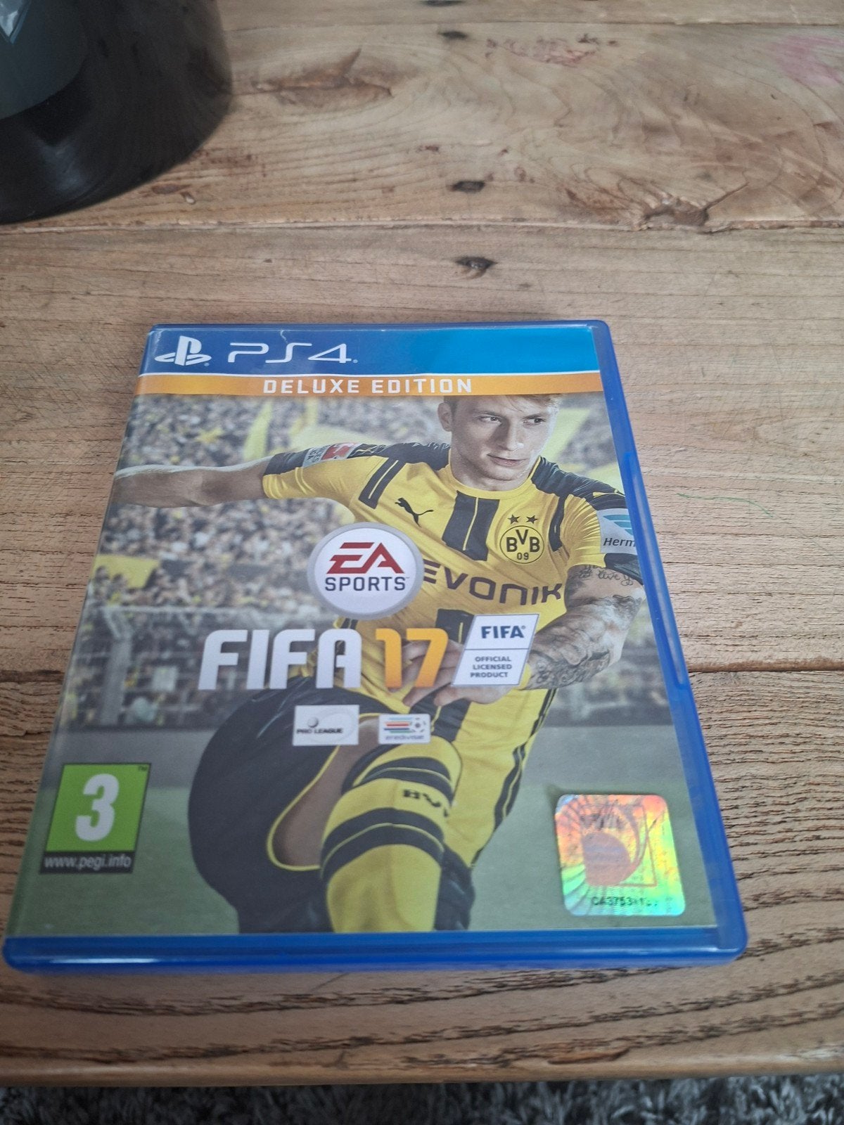 FIFA 17 Deluxe Edition PS4 - Goede staat, Gebruikt, 2 spelers, Ophalen of Verzenden, Eén computer