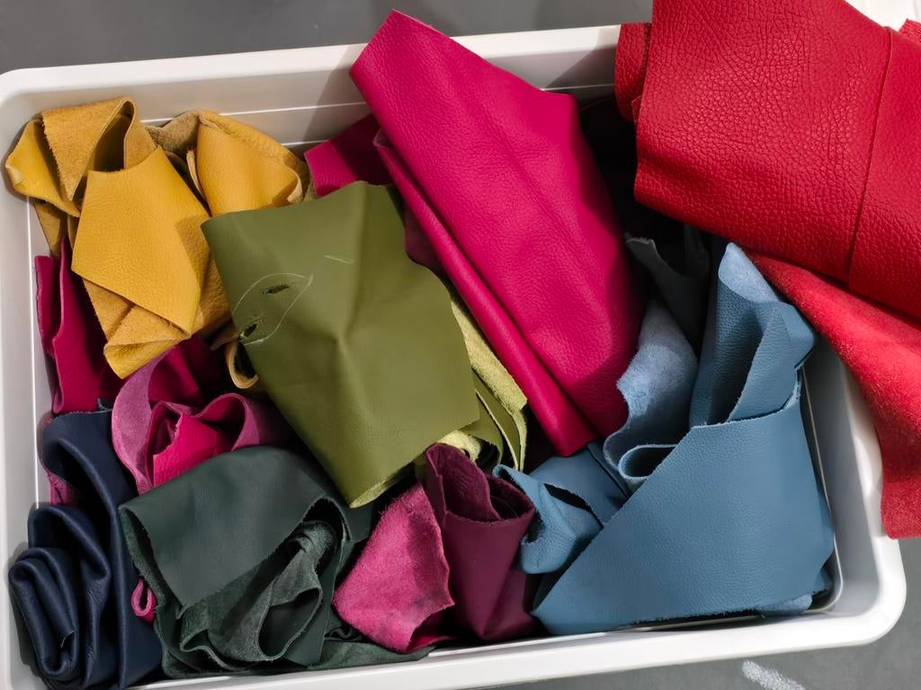 Gekleurde Nappa Leer Reststukken - Diverse Kleuren, Ophalen of Verzenden