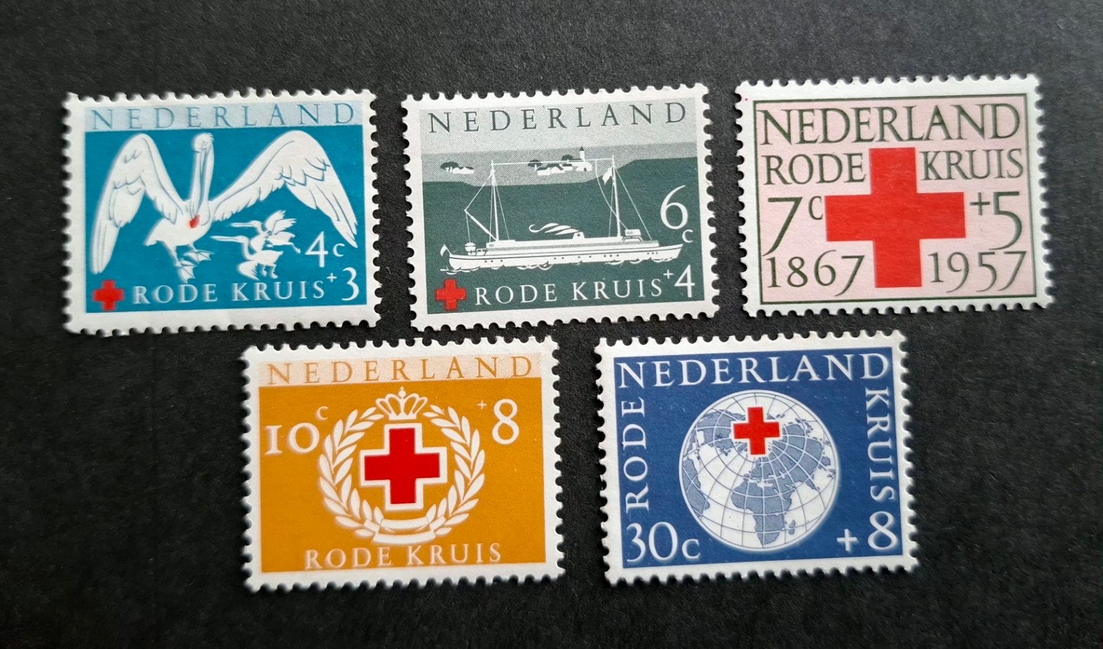 Nederland 1957 nvph 695-699 Rode Kruiszegels, Ophalen of Verzenden, Postfris