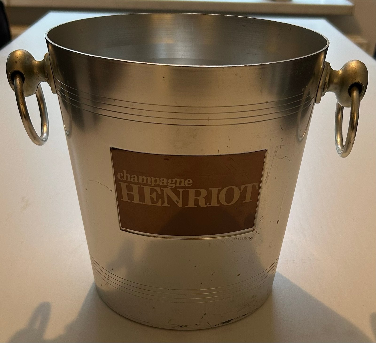 Henriot Champagne Koeler/Emmer - Vintage Design, Gebruikt, Ophalen of Verzenden, Minder dan 5 flessen, Metaal