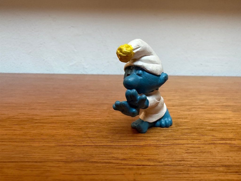 Slaapwandelaar smurf – gele pompon, Ophalen of Verzenden, Gebruikt, Overige Smurfen, Poppetje, Figuurtje of Knuffel