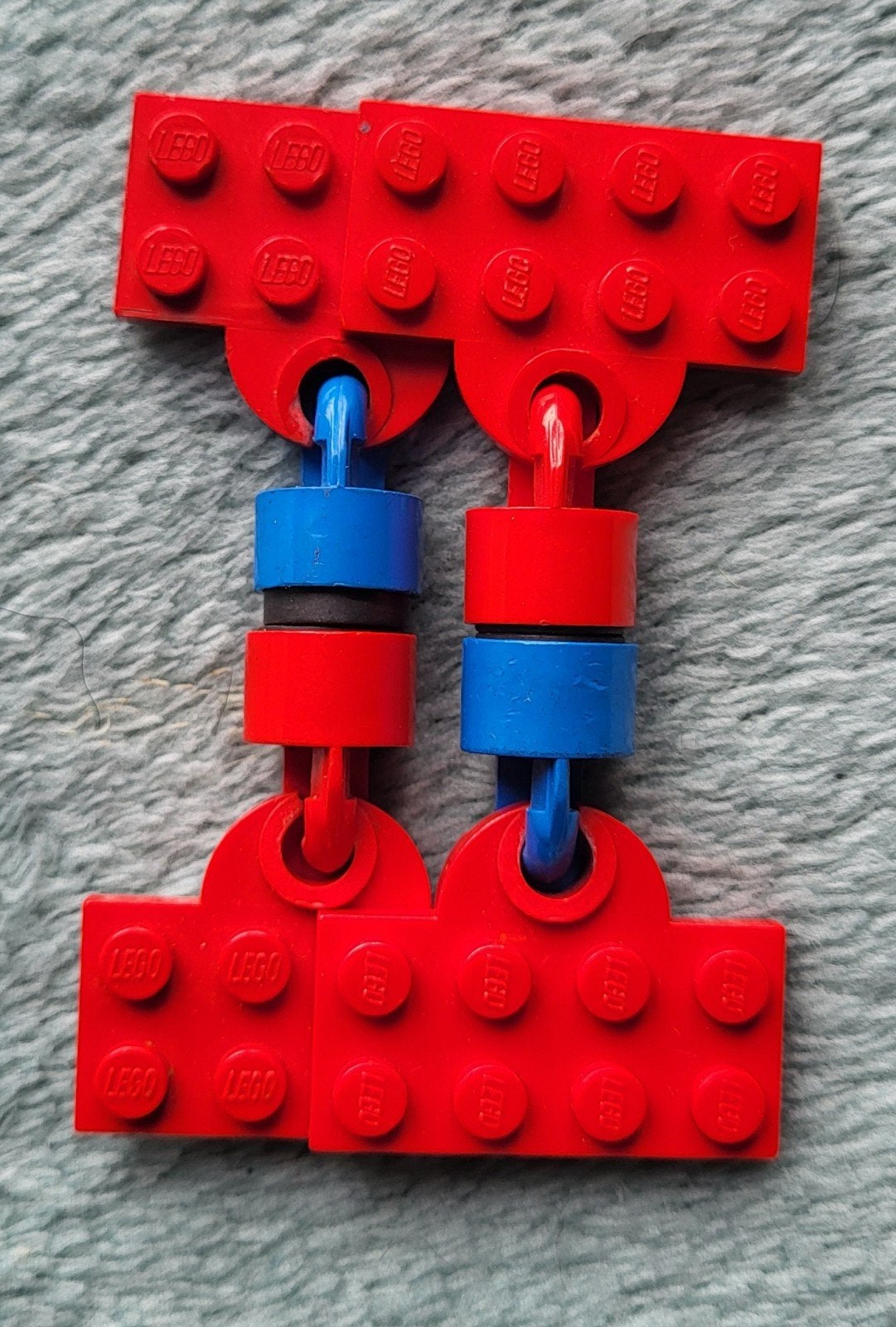 Lego trein Rood / Blauwe magneten met plate 4x2 Rood., Ophalen of Verzenden, Gebruikt, Losse stenen, Lego