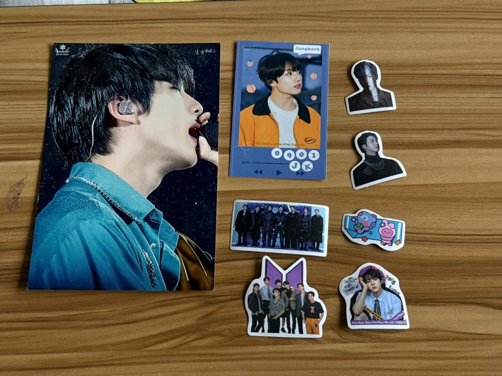 BTS pakketje, Ophalen of Verzenden, Nieuw, Meerdere stickers