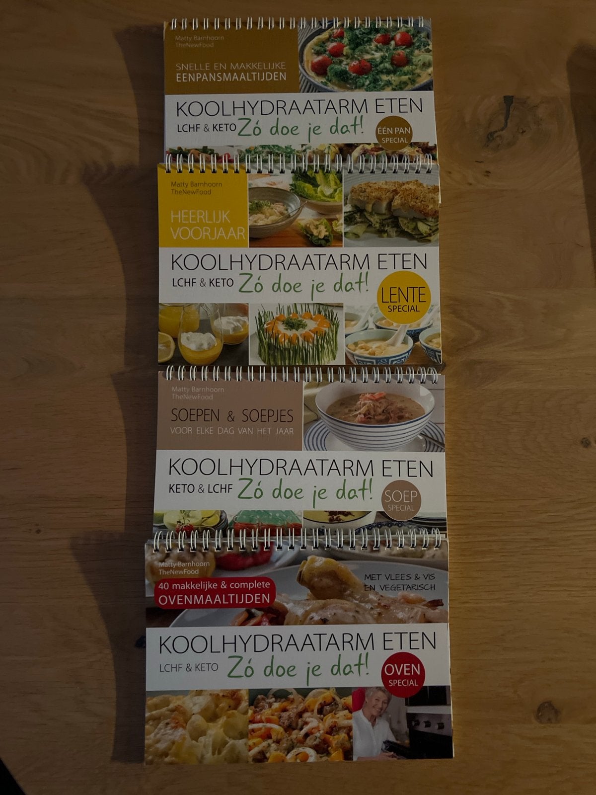 Koolhydraatarm Eten: Zo doe je dat! (4-delige set), Ophalen of Verzenden, Zo goed als nieuw, Voorgerechten en Soepen, Gezond koken