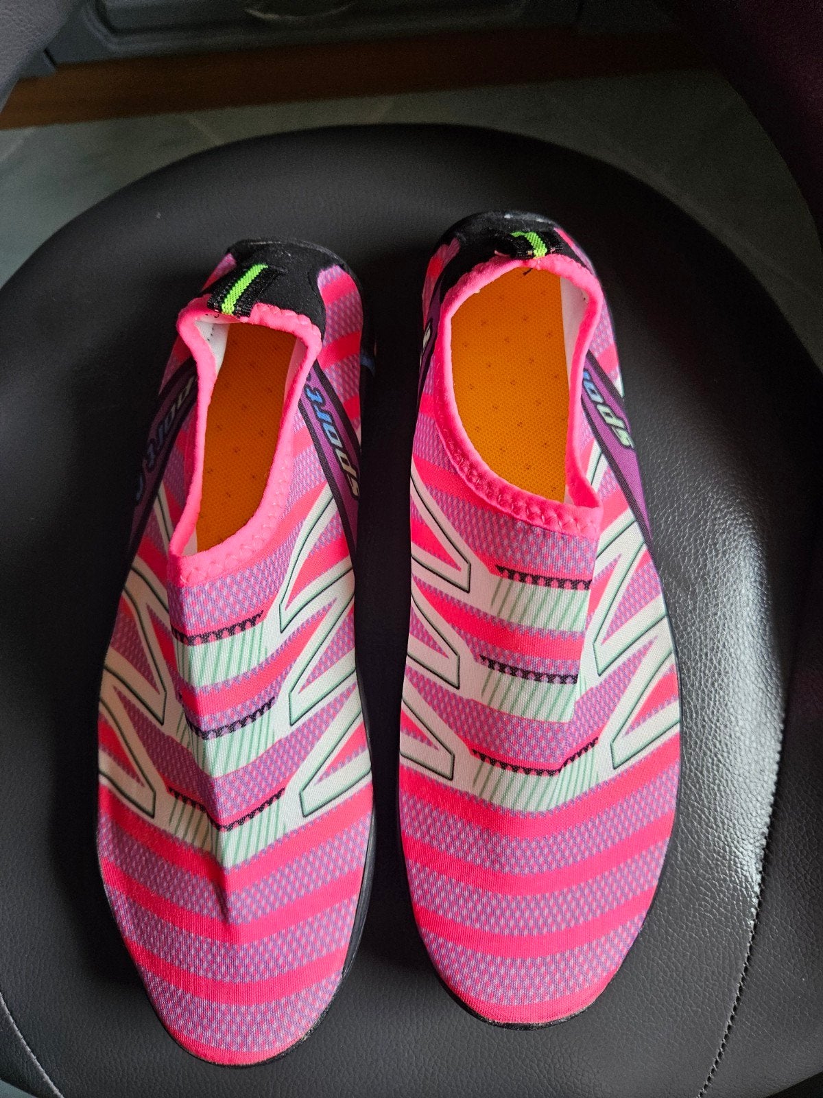 Roze waterschoenen - maat 38/39, Kleding | Dames, Schoenen, Ophalen of Verzenden, Zo goed als nieuw, Roze, Sneakers of Gympen