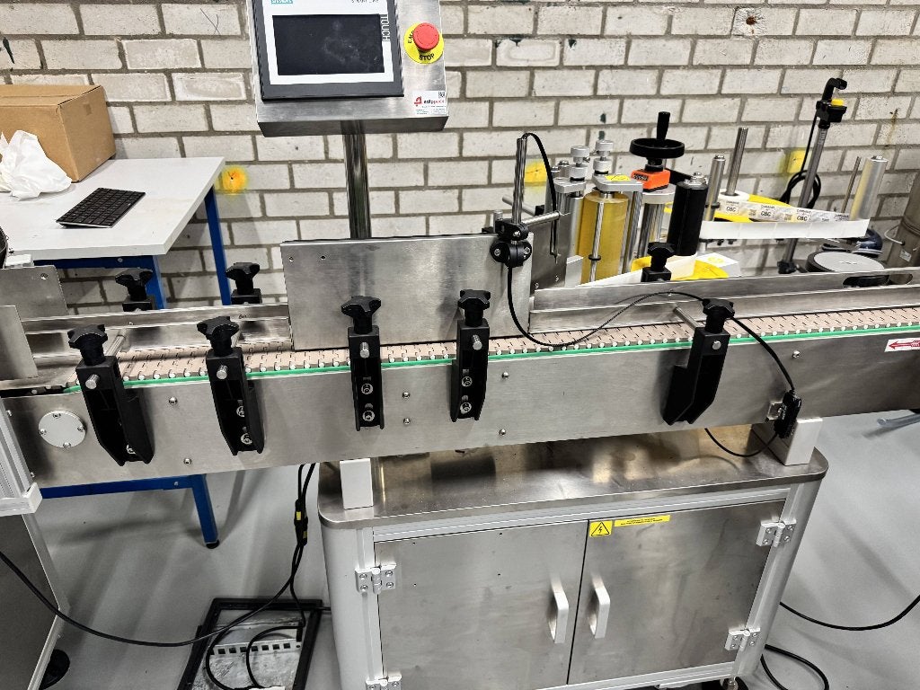 Labelmachine vol-auto , 5ml t/m 50ml flesjes, met printer, Ophalen