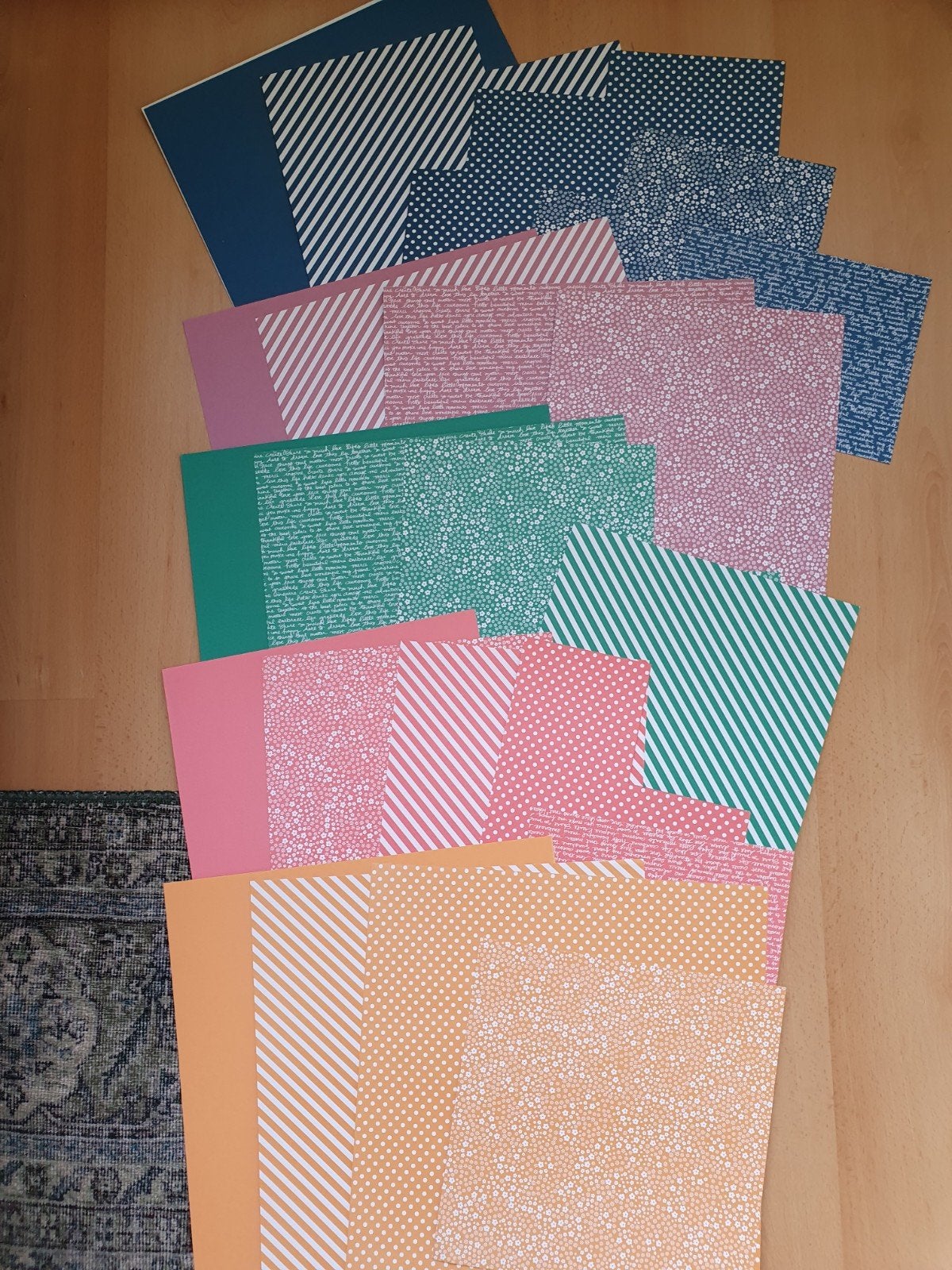Stampin'Up Papierset - 2016 - 2018 in Color, Hobby en Vrije tijd, Stempelen, Ophalen of Verzenden, Zo goed als nieuw, Overige typen