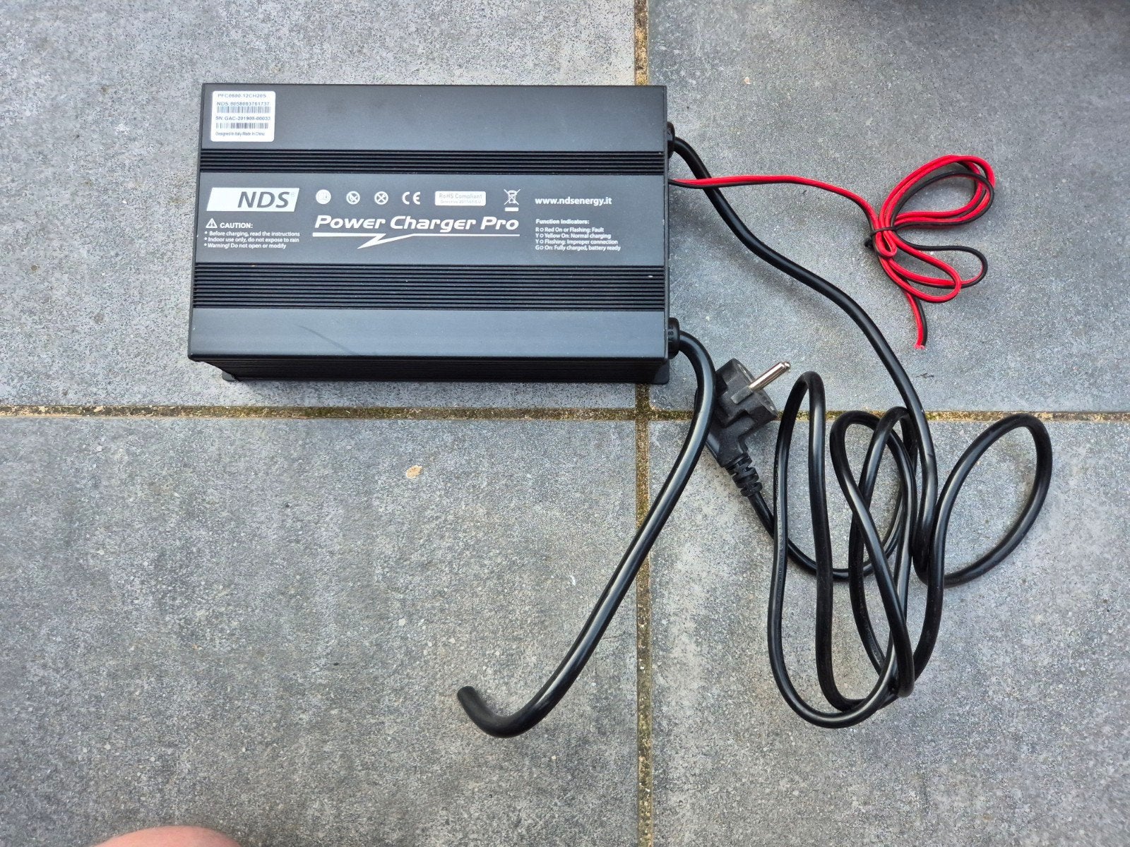 NDS Acculader 12v, 25A., Ophalen of Verzenden, Zo goed als nieuw
