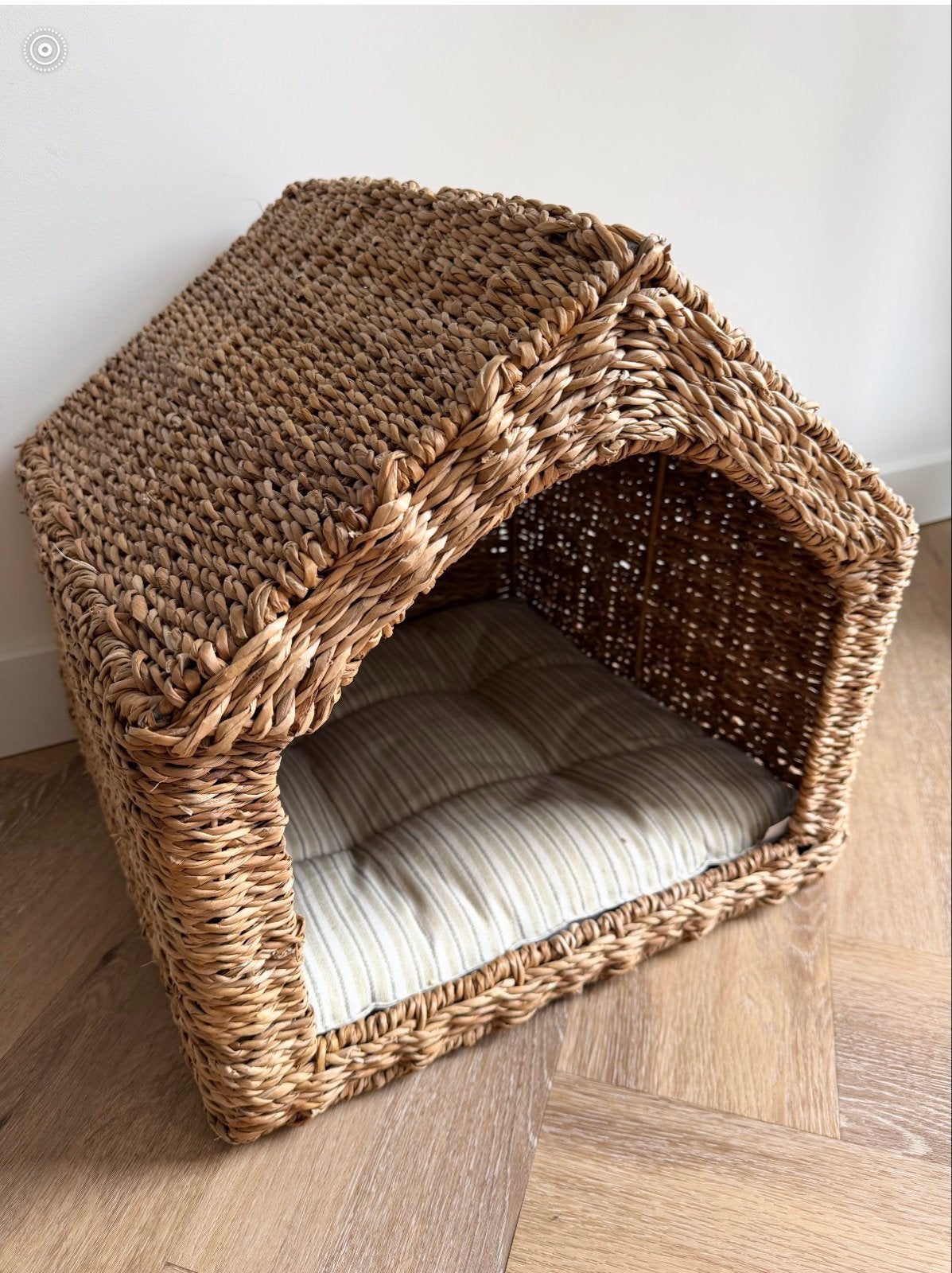 Kattenhuis / hondenhuis Zara maat M, Dieren en Toebehoren, Ophalen, Minder dan 65 cm, Zo goed als nieuw, Minder dan 75 cm