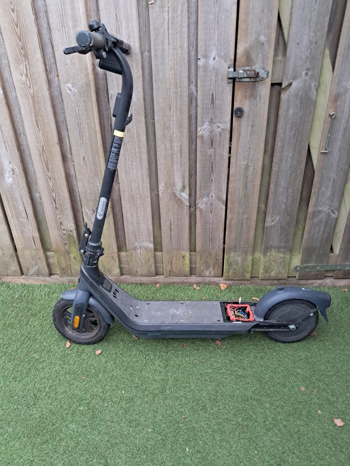 Elektrische step voor onderdelen. €15,-, Ophalen, Gebruikt, Elektrische step (E-scooter)