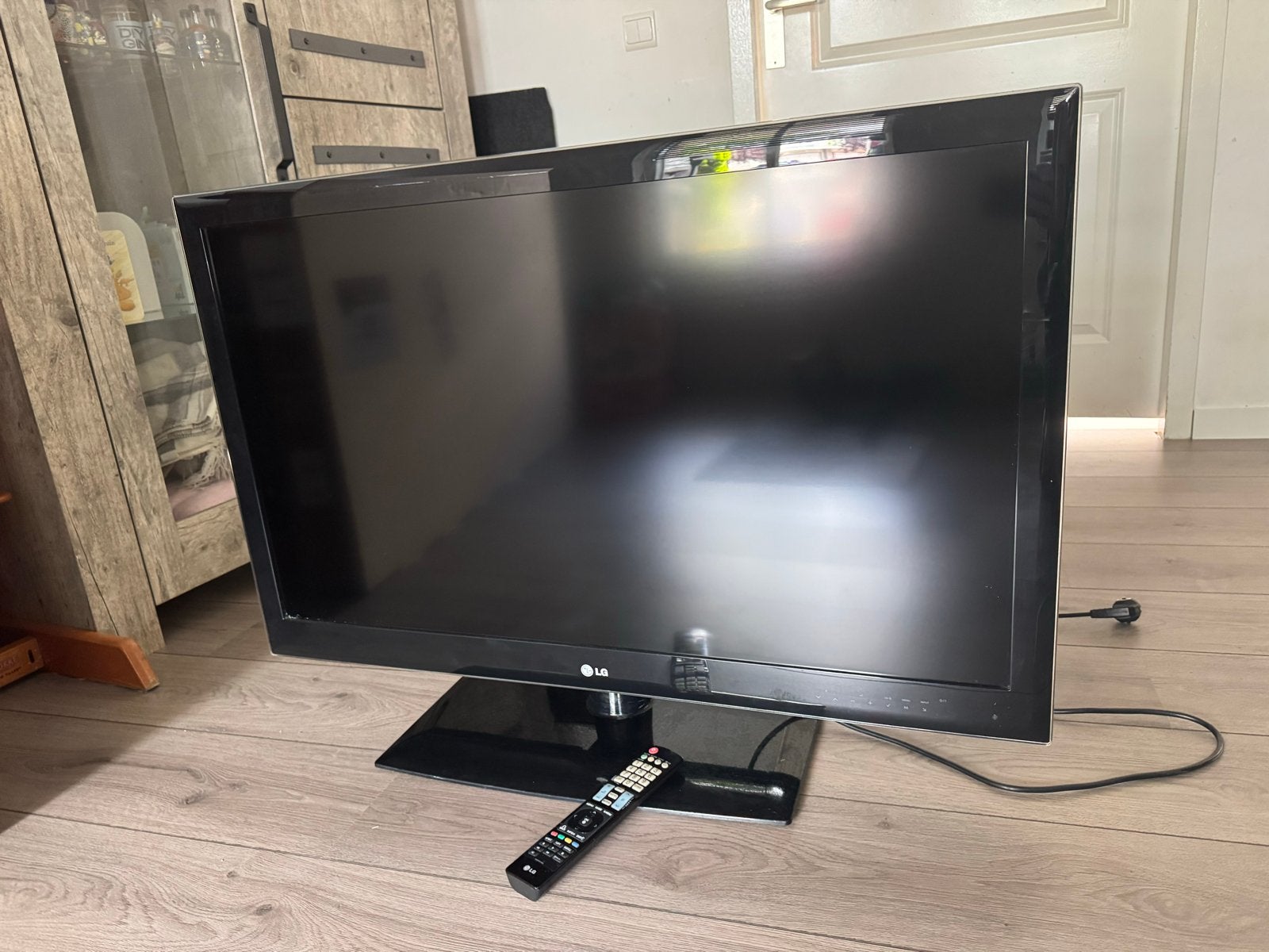 LG TV 42 inch met afstandsbediening, Ophalen, Gebruikt, 50 Hz, LCD