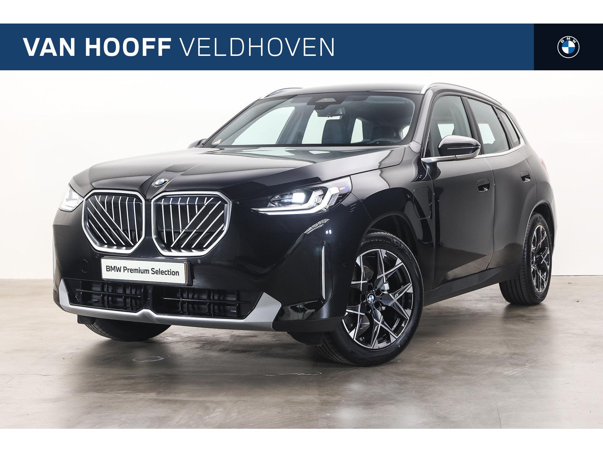 BMW X3 30e xDrive Automaat / Sportstoelen / Achteruitrijcame, Gebruikt, 4 cilinders, Zwart, Bedrijf