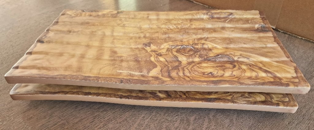 2 keramieken serveerplanken met houtmotief, Nieuw, Ophalen of Verzenden, Serveerplateau, Steen/keramiek
