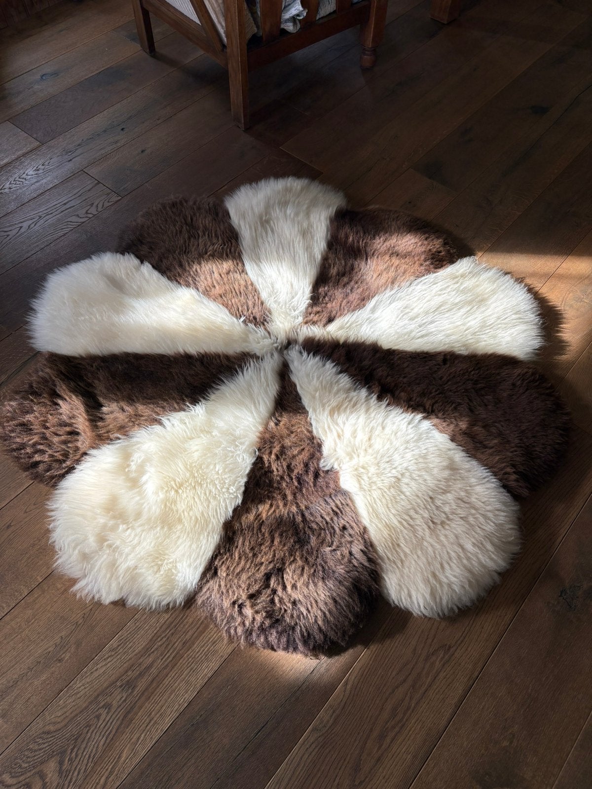 Landelijk vloerkleed schapenvacht, 100 tot 150 cm, Bruin, Rond, Nieuw