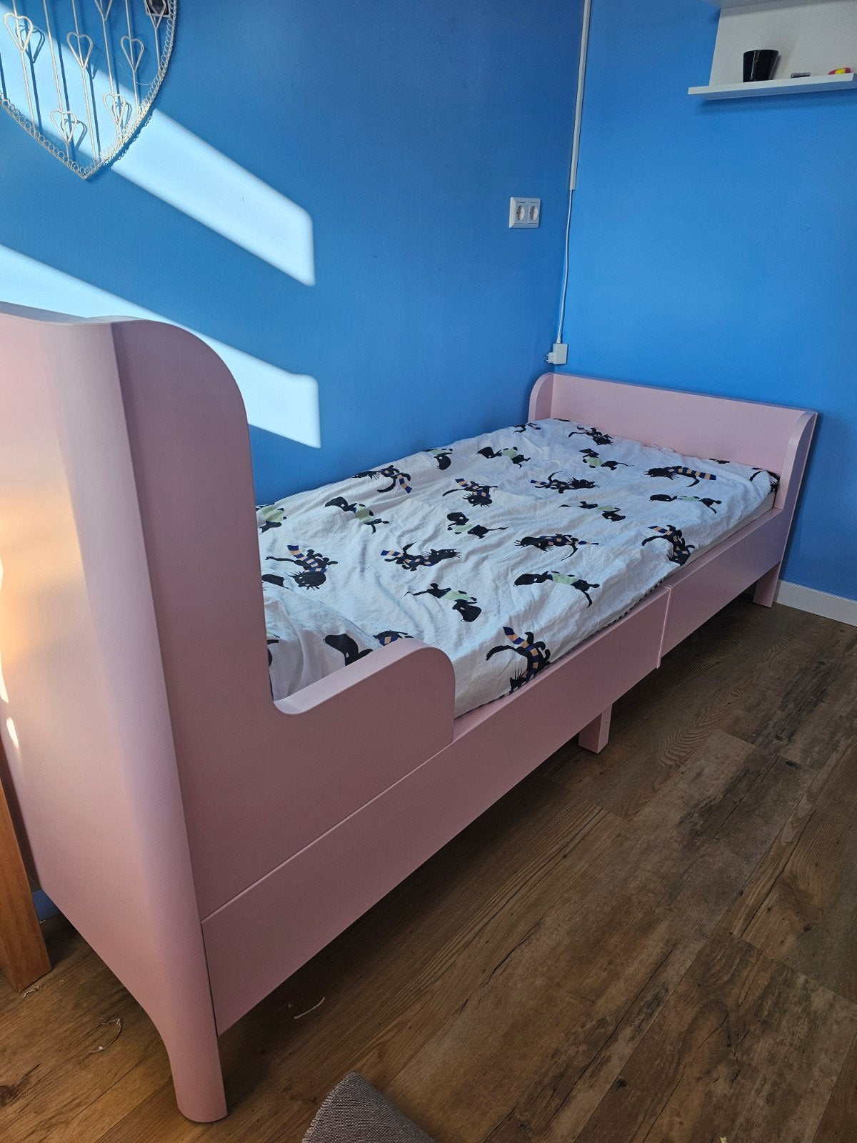Busunge bed ikea, licht roze verstelbaar, Ophalen, Verstelbaar, Zo goed als nieuw, 80 cm