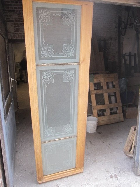 205-199x61-56,5 Stoer (voorzet)raam met prachtig geetst glas, Ophalen, Zo goed als nieuw