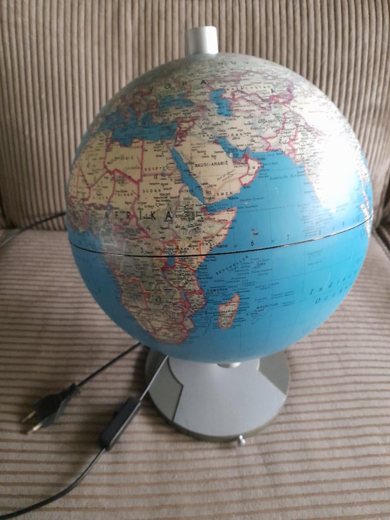 wereldbol met verlichting - nederlandstalig, Ophalen of Verzenden, Verlicht, Zo goed als nieuw
