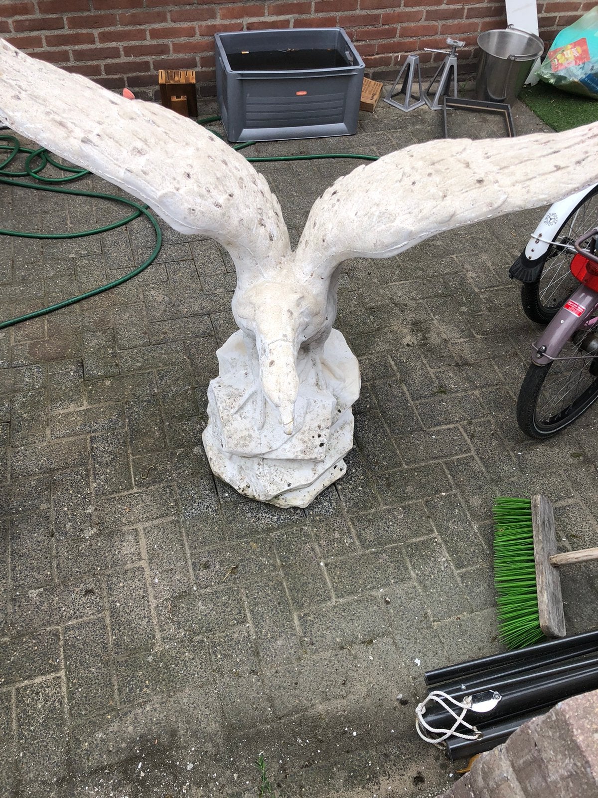 Arend van beton helemaal gaaf, Ophalen, Gebruikt, Beton, Dierenbeeld