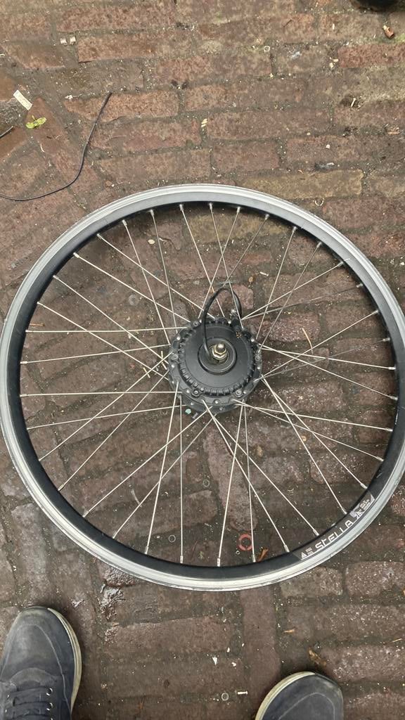Stella wielmotor 26 inch, Ophalen of Verzenden, Zo goed als nieuw, Wiel