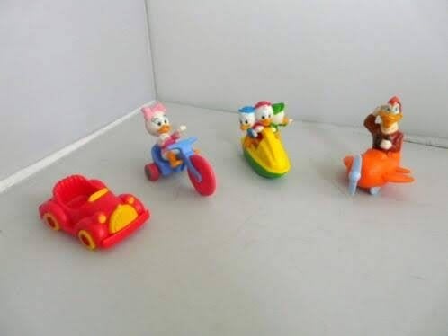 Oom Dagobert, Lizzy, Darkwing en de Neefjes (zie foto)., Verzamelen, Ophalen of Verzenden, Donald Duck, Zo goed als nieuw, Beeldje of Figuurtje