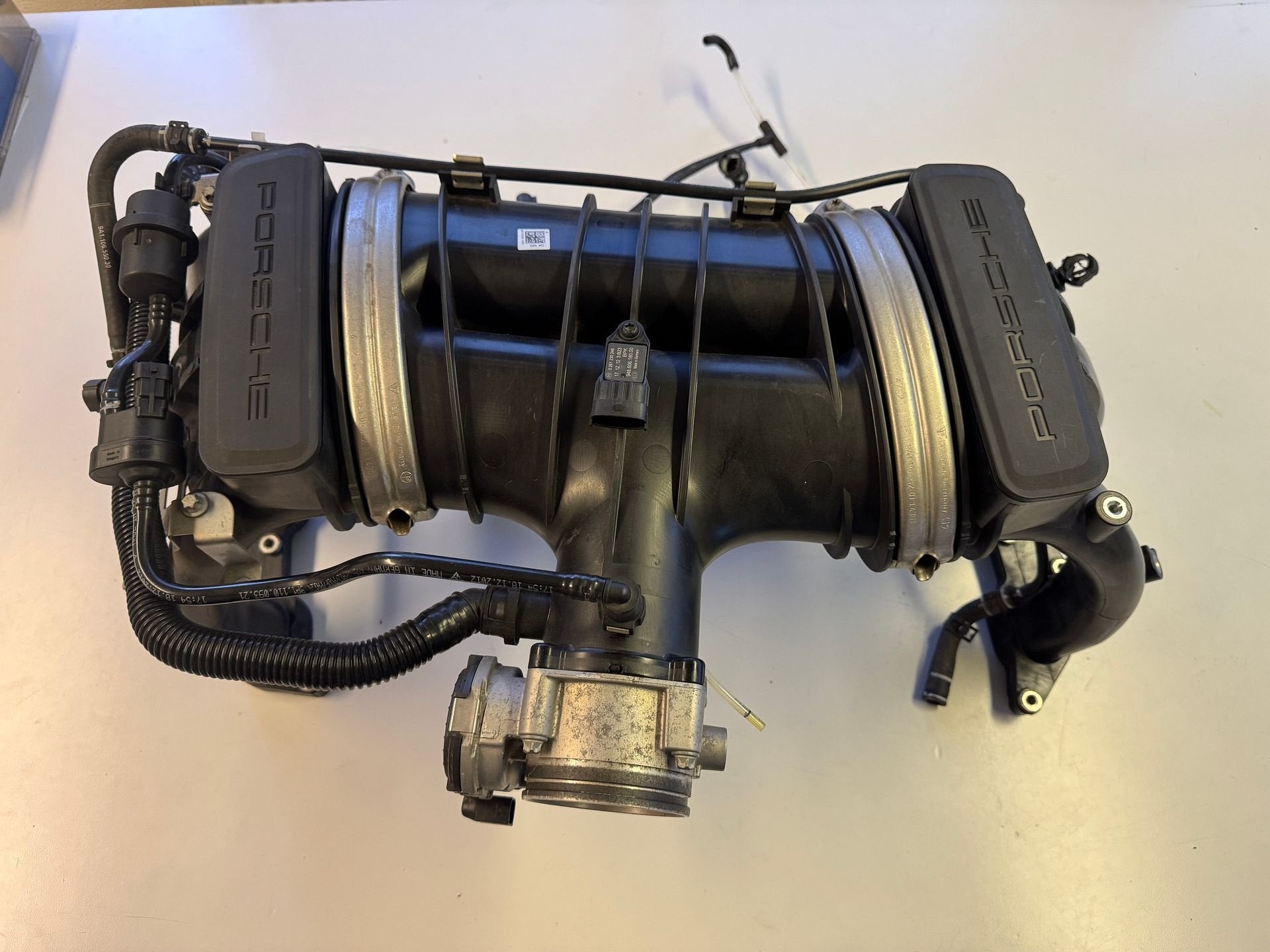 Porsche 9A1.110.120.30 motor luchtinlaat bovenbouw, Gebruikt, -, -, Ophalen of Verzenden
