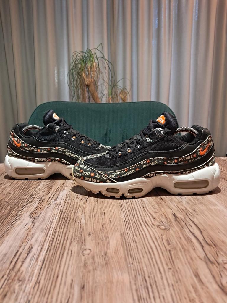 Nike Air Max 95 SE 'Just do It Pack - Black' Size 39, Kleding | Heren, Schoenen, Zwart, Nike, Ophalen of Verzenden, Sneakers of Gympen