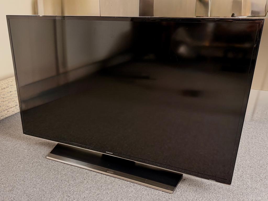 Samsung 40 inch 4K UHD Smart TV incl. wandbeugel, Ophalen, 100 cm of meer, 50 Hz, Samsung