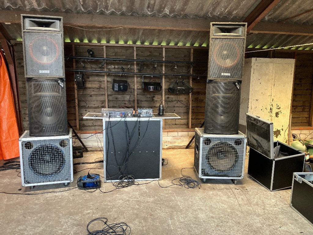 leuke dj set leuk voor men keet of feest., Ophalen, Gebruikt, Dj-set, Overige merken