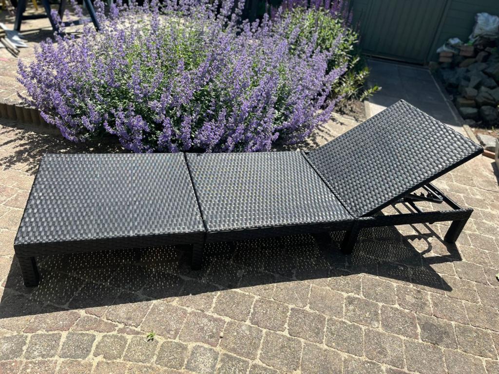 Tectake Ligbed Zwart Wicker - Verstelbaar, Ophalen
