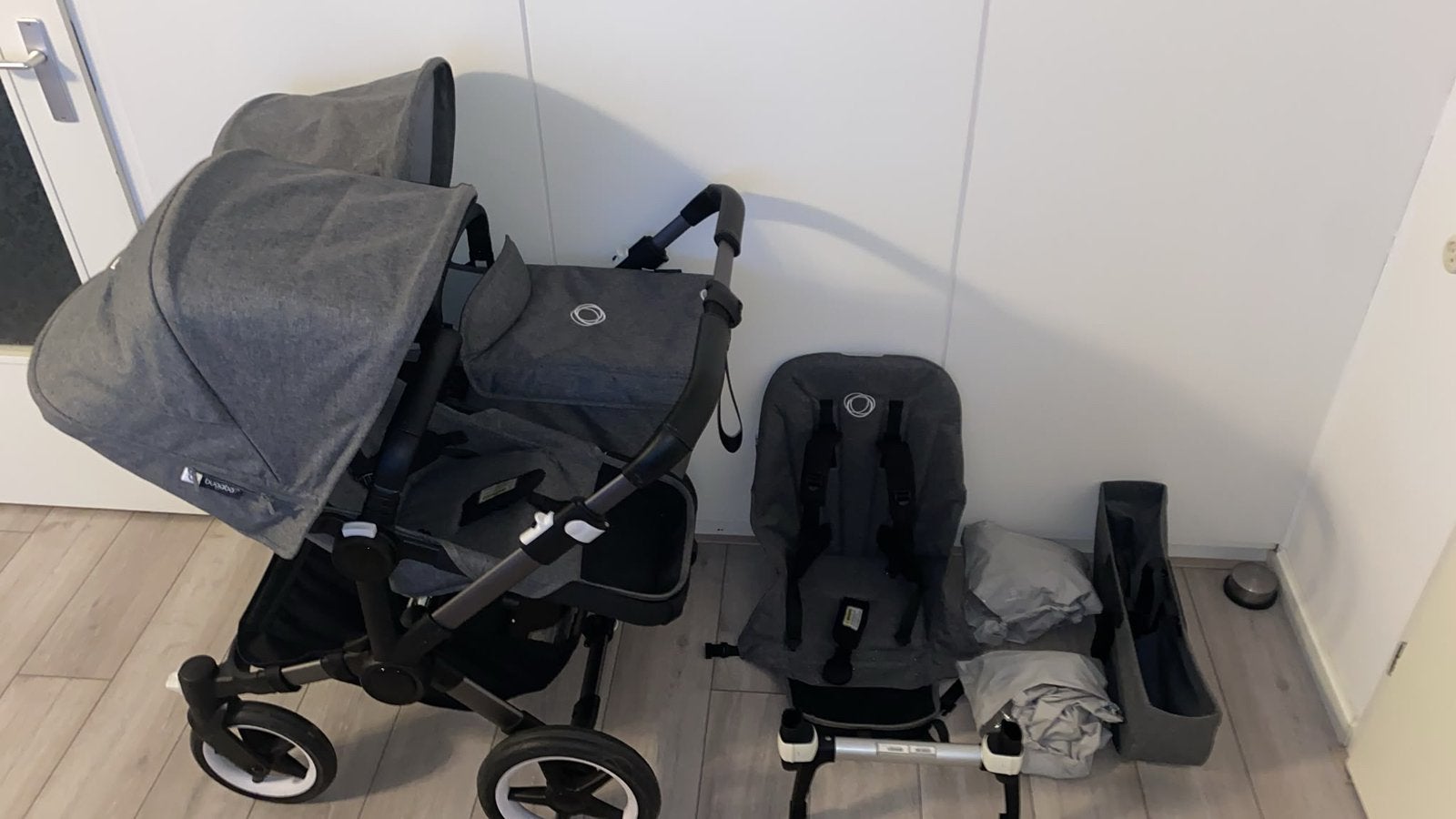 Bugaboo donkey 5 duo Graphite grey, Support@bugaboo.com, Bugaboo, Ophalen of Verzenden, Zo goed als nieuw