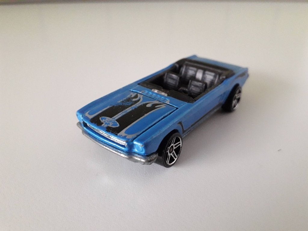 ford mustang cabriolet hotwheels, Hobby en Vrije tijd, Ophalen of Verzenden, Gebruikt, Auto