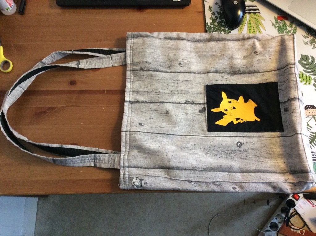 Shopper tas Picachu Pokémon. grijs. zgan. 42 x 35 cm, Ophalen of Verzenden, Zo goed als nieuw, Grijs, Shopper