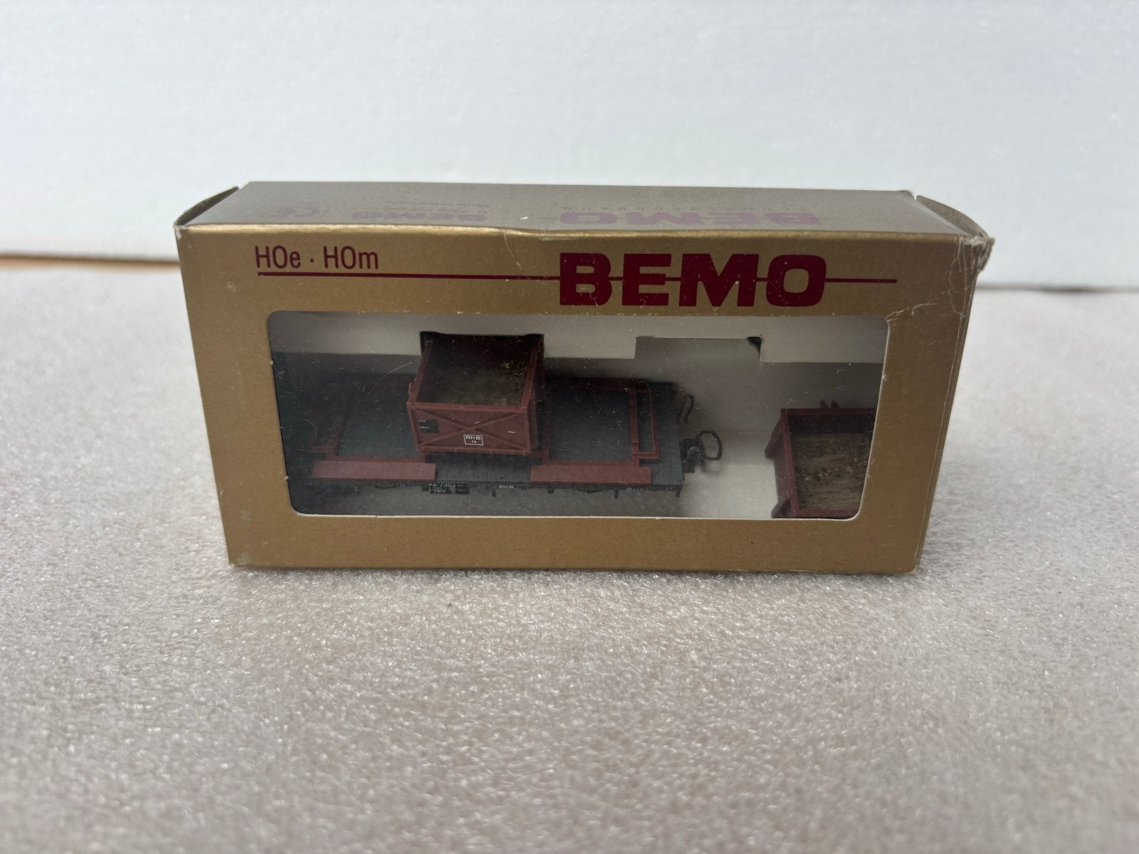 BEMO H0e H0m Platte Wagen met 2 Containers - 2250 173, Ophalen of Verzenden, Zo goed als nieuw, Wagon, Overige merken
