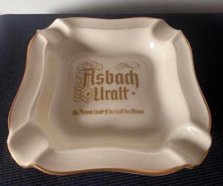 Vierkant asbak van Asbach Uralt.  Afm.14x14x2,5 cm., Ophalen of Verzenden, Zo goed als nieuw, Asbak
