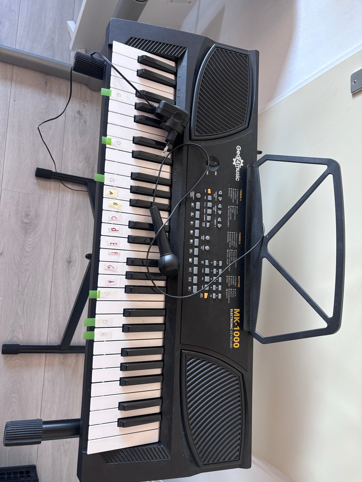 Gear4music MK-1000 Keyboard met standaard en microfoon, Met standaard, Ophalen, Overige merken, 61 toetsen
