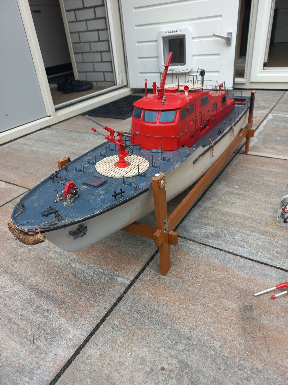 Robbe Paula III RC brandweerboot met Graupner zender, Ophalen of Verzenden, Gebruikt, Groter dan 1:32, Overige merken