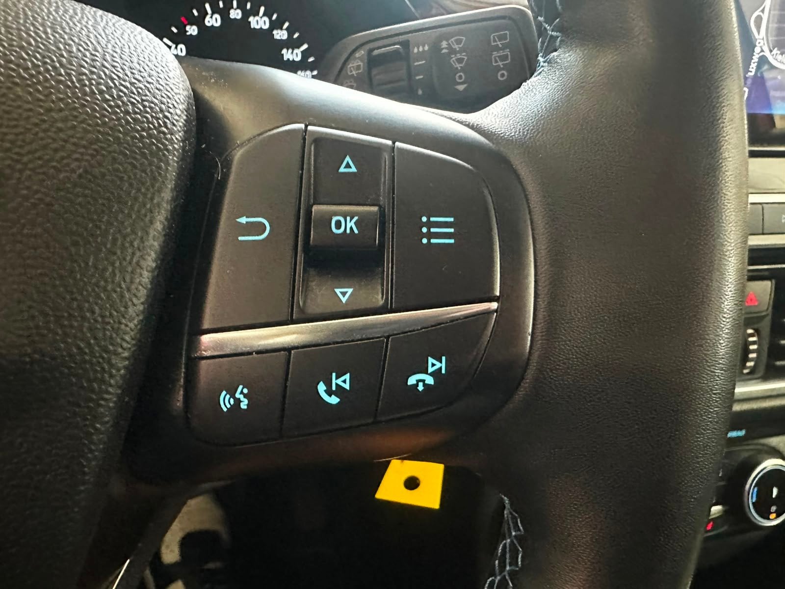 Foto 14 van Ford Fiesta 1.0 EcoBoost Hybrid Active X CARPLAY AUTOMAAT