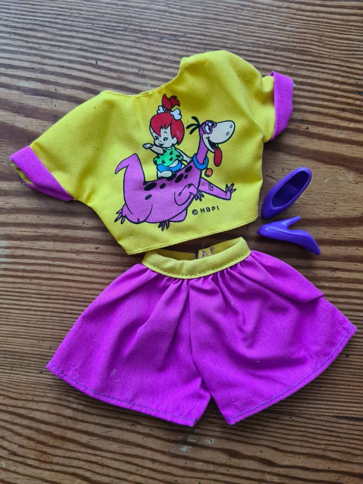vintage BARBIE Mattel complete FLINTSTONES outfit Pebbles, Ophalen of Verzenden, Gebruikt, Kleertjes