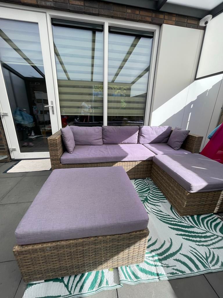 Wicker Loungeset met paarse kussens, Ophalen, 4 zitplaatsen, Gebruikt, Loungeset