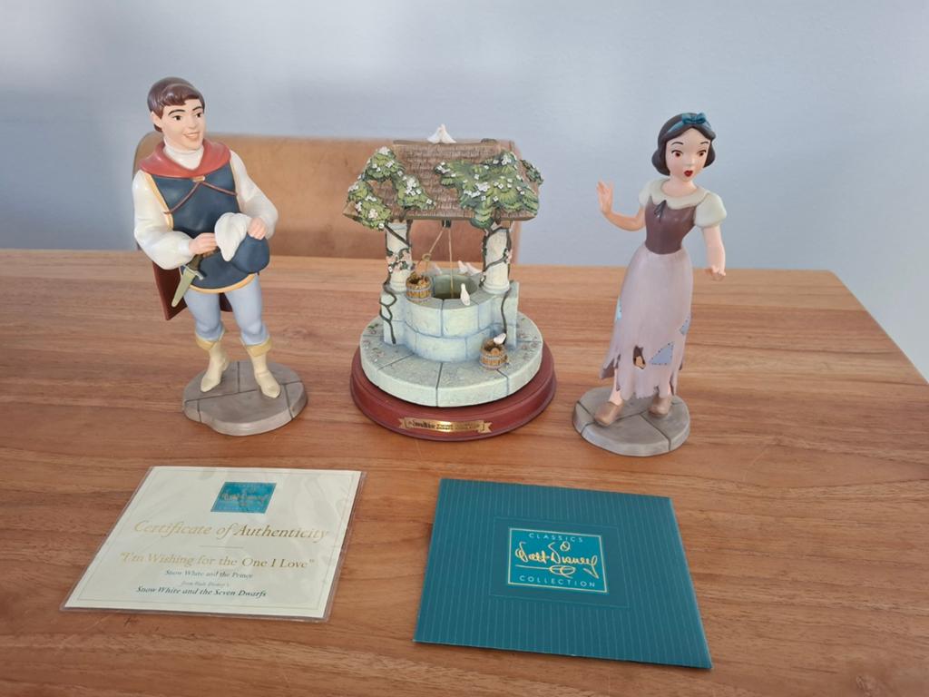 Disney wdcc set snowwhite and prince, Verzamelen, Disney, Ophalen, Overige figuren, Zo goed als nieuw, Beeldje of Figuurtje