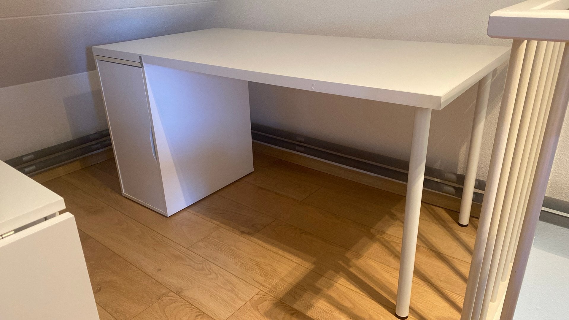 Wit bureau met kast, Ophalen, Demontabel, Gebruikt, 150 cm