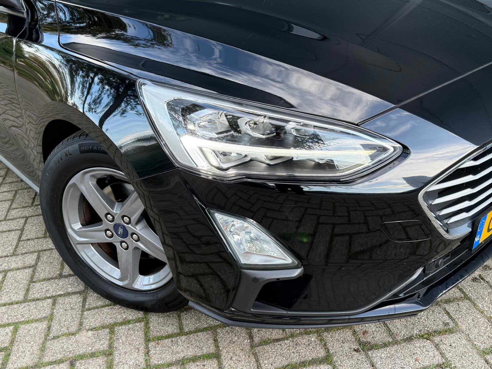 Ford Focus 1.0 EcoBoost/Navi/Carplay/airco/Cruise/stoelverwa, Dealer onderhouden, 101 pk, Gebruikt, Euro 6